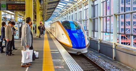 浜松駅から静岡駅 新幹線 ー 時空を超える旅の可能性